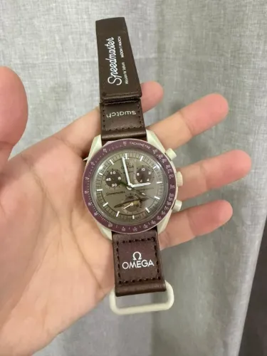 Relógio Omega x Swatch MoonSwatch ? "Mission to Saturn"