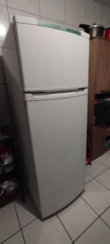 Geladeira Consul Cycle Defrost 332L