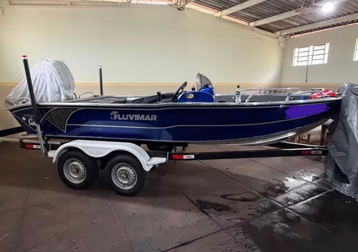 Fluvimar cherokee 17 pés , motor 100 hp mercury / carreta trucada volpato 