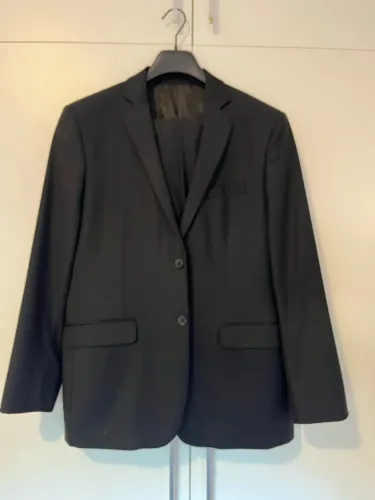 Terno/costume Calvin Klein preto TAM 50 muito novo