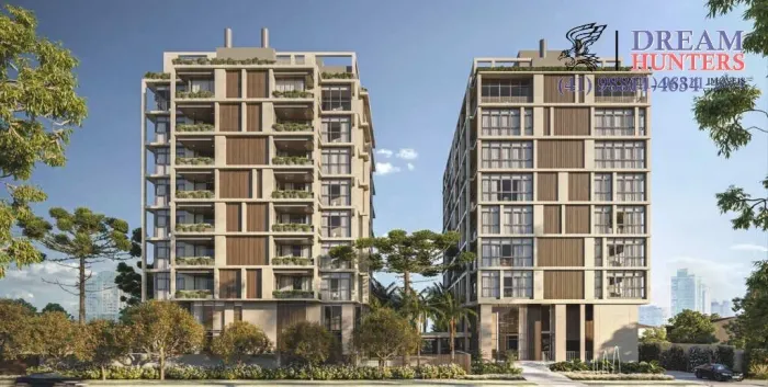 Cobertura Duplex de 233m² no bairro Cabral, com 4 quartos (4 suítes), 6 banheiros e 4 vaga