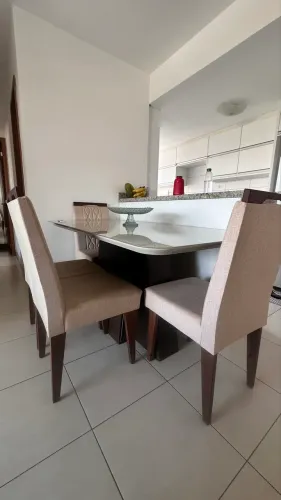 Mesa de jantar 6 cadeiras
