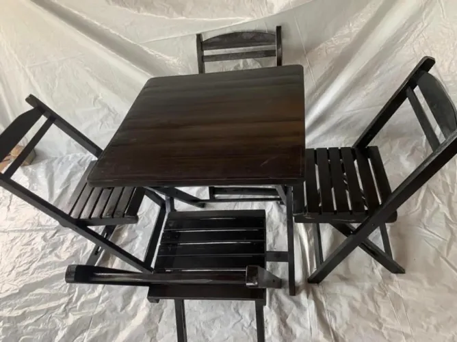 CONJUNTO DE MESA DOBRÁVEL