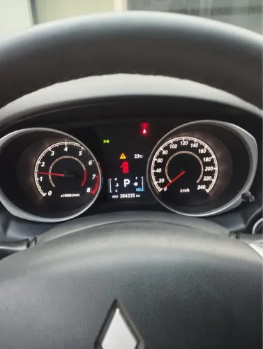 Mitsubishi ASX 2.0 16V 4X4 160cv Aut. 2011
