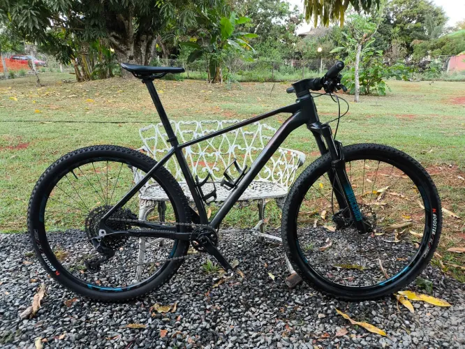 Sense Impact Race com pneus novos