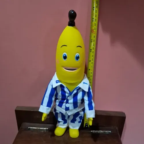 Boneco banana de pijama 36 cm