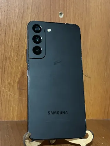 Samsung s22 p/ peças (leia a descrição)