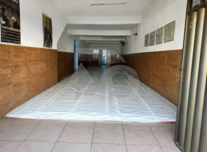 Casa Duplex à Venda com 2/4, Suíte e Espaço Comercial no Siqueira Campos