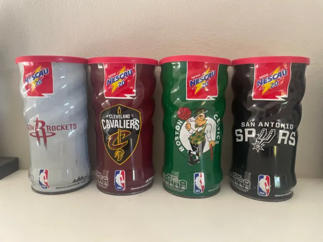 Coleção latas de Nescau de basquete