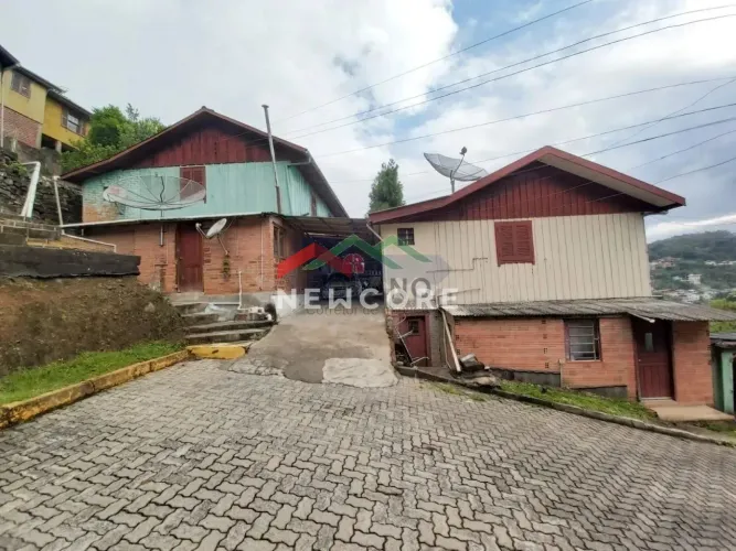 Casa em Getúlio Vargas - Piratini - Gramado/RS