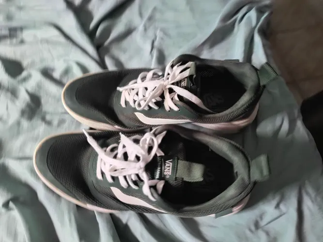 Tênis vans ultrarange de geração para geração