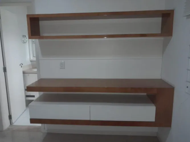 Rack de quarto