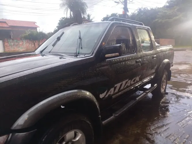 Nissan Frontier DX 3.2 CD Diesel 1999