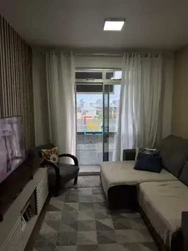 Apartamento amplo à venda no bairro Jardim Cidade de Florianópolis em São José.
