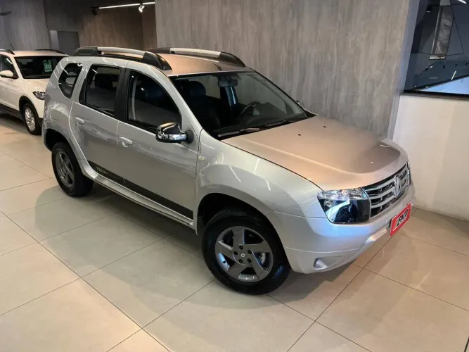 Renault Duster Dynamique 2.0 Hi-flex 16V Aut. 2013