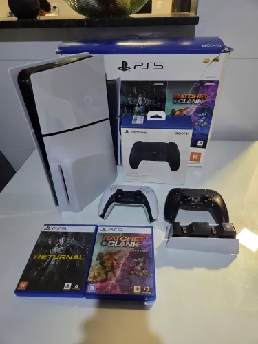 Ps5 Slim 1T com entrada de disco + 2 controles + base carregamento + 2 jogos