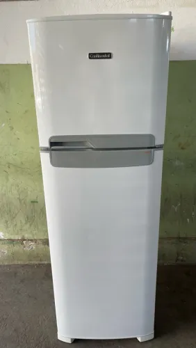 Geladeira Continental Frost Free 370 litros