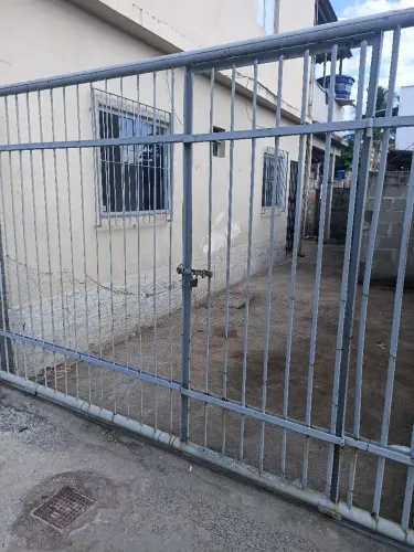 Vendo portão de ferro de 3 mt