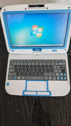 Netbook Educacional 2 em 1 PC Tablet Windows 7