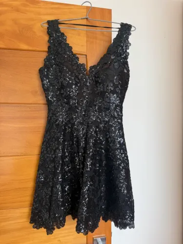 Vestido preto de festa - Sob medida e todo trabalhado
