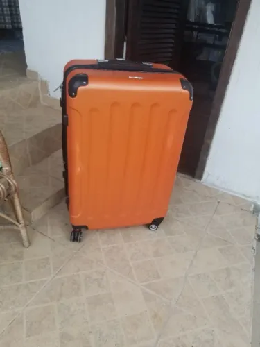 Mala de viajem novinha 24 kg