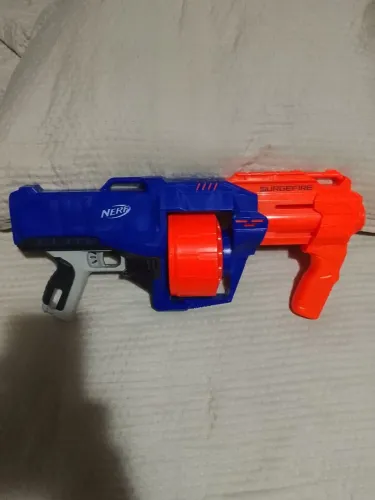Arma Nerf de brinquedo usada