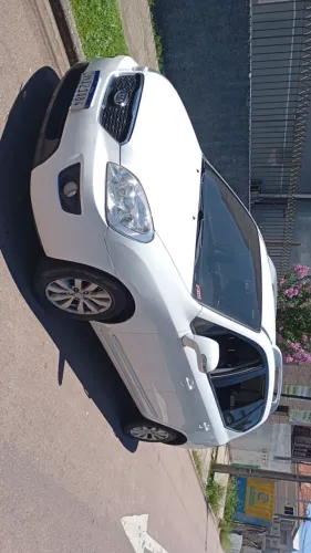 Kia Motors Carens EX 2.0 16V Aut. 2011