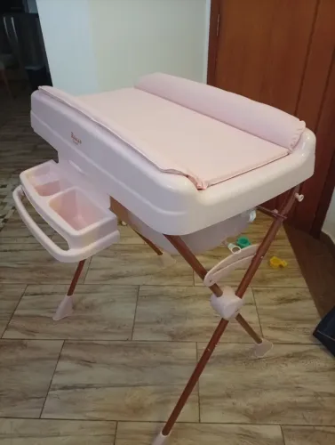 Trocador e Banheira de nenem