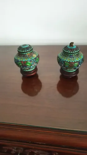 Vasinhos decorativos de cloisonne