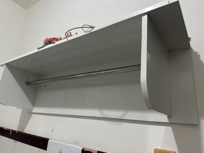 Nicho/armário para cabides