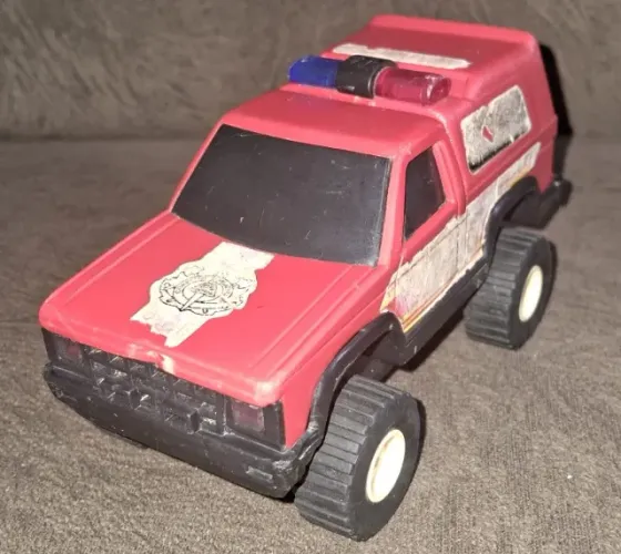 Carrinho Pick-up Bombeiro Luz E Som Estrela Anos 90