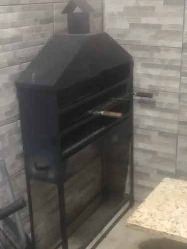 CHURRASQUEIRA P/ CHURRASCO NO ESPETO .