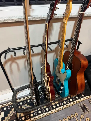 Suporte para 05 guitarras
