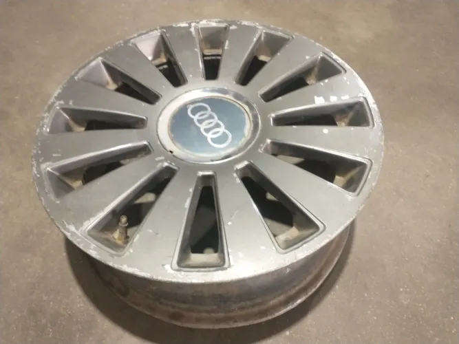 Roda avulsa Audi multi furos aro 17