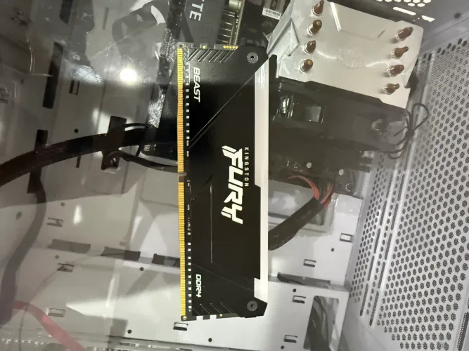 Memória RAM 16GB DDR4 3200mhz RGB
