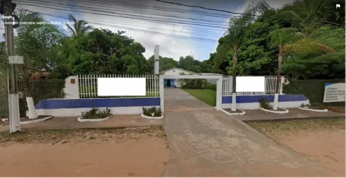Imóvel comercial de 230 m² com até 16 salas e estacionamento