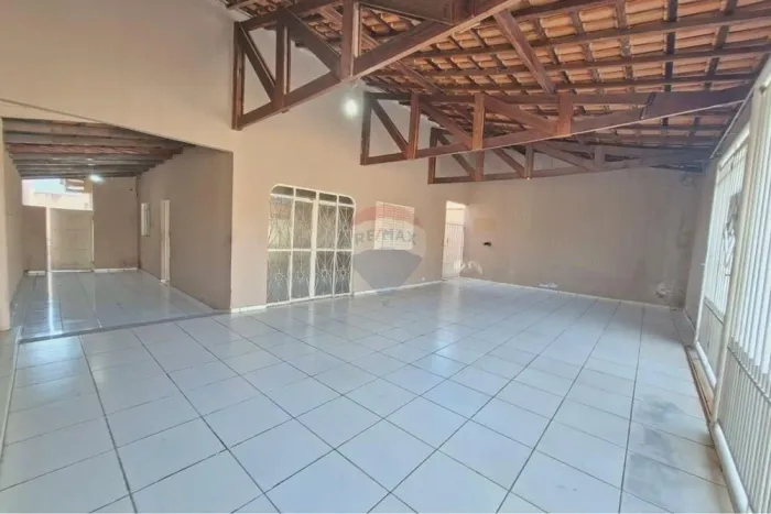 Casa à venda no CPA III 3 Setor 2 com 3/4 sendo 1 Suíte e 178,6m² de área construída