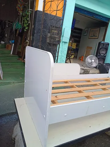 Cama infantil branca