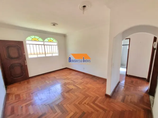 Apartamento de 2 quartos no bairro Santa Cruz