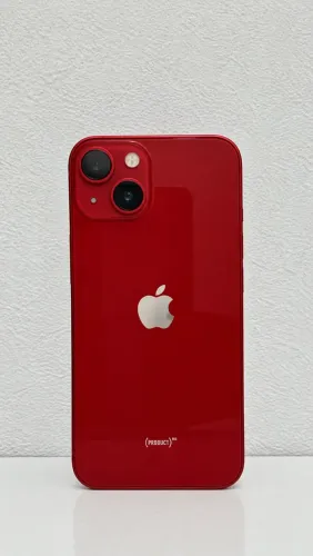 iPhone 13 + carregador