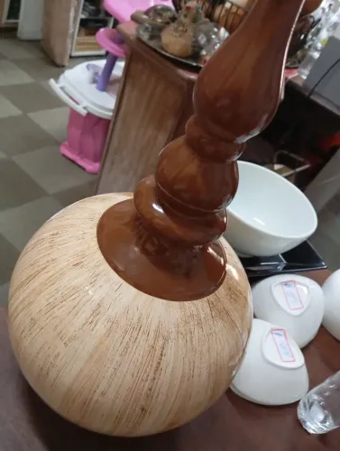 Vaso decorativo em cerâmica duas cores
