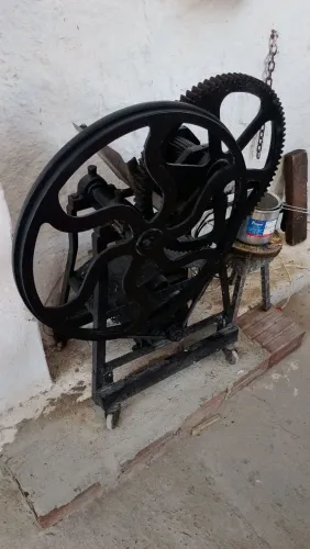Vendo moinho de cana excelente estado