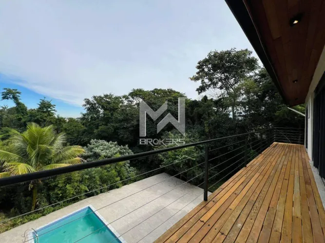 Casa à venda no Condomínio Estância Marambaia em Vinhedo/SP