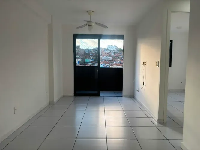 Imóvel para aluguel possui 52 metros quadrados com 2 quartos em Mangabeiras - Maceió - AL