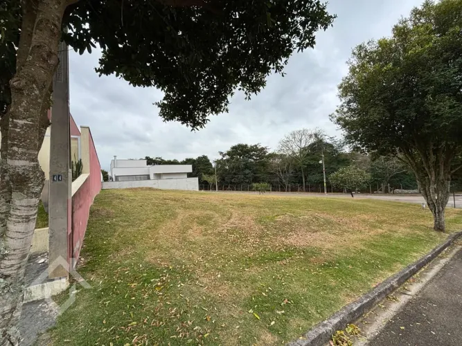 Terreno à Venda no Condomínio Terras do Vale em Caçapava - SP