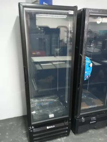 NZ. Cervejeira 500 litros porta de vidro com desembaçador