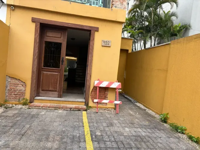 sobrado ruaa Canario com vaga para automovel