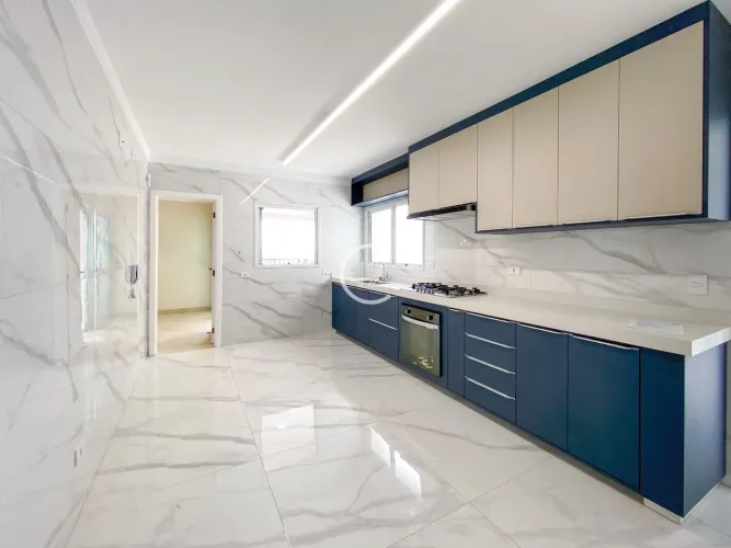 Apartamento recém reformado com 4 dormitórios (3 suítes) à venda, 170 m² por R$ 2.130.000