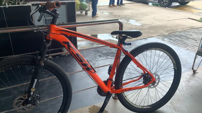 Vende-se bicicleta aro 29 1.000 reais toda original