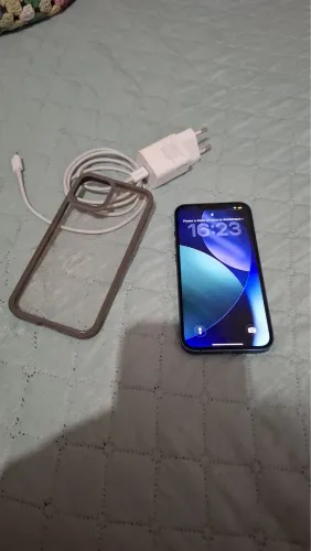 iPhone 13 256GB Azul